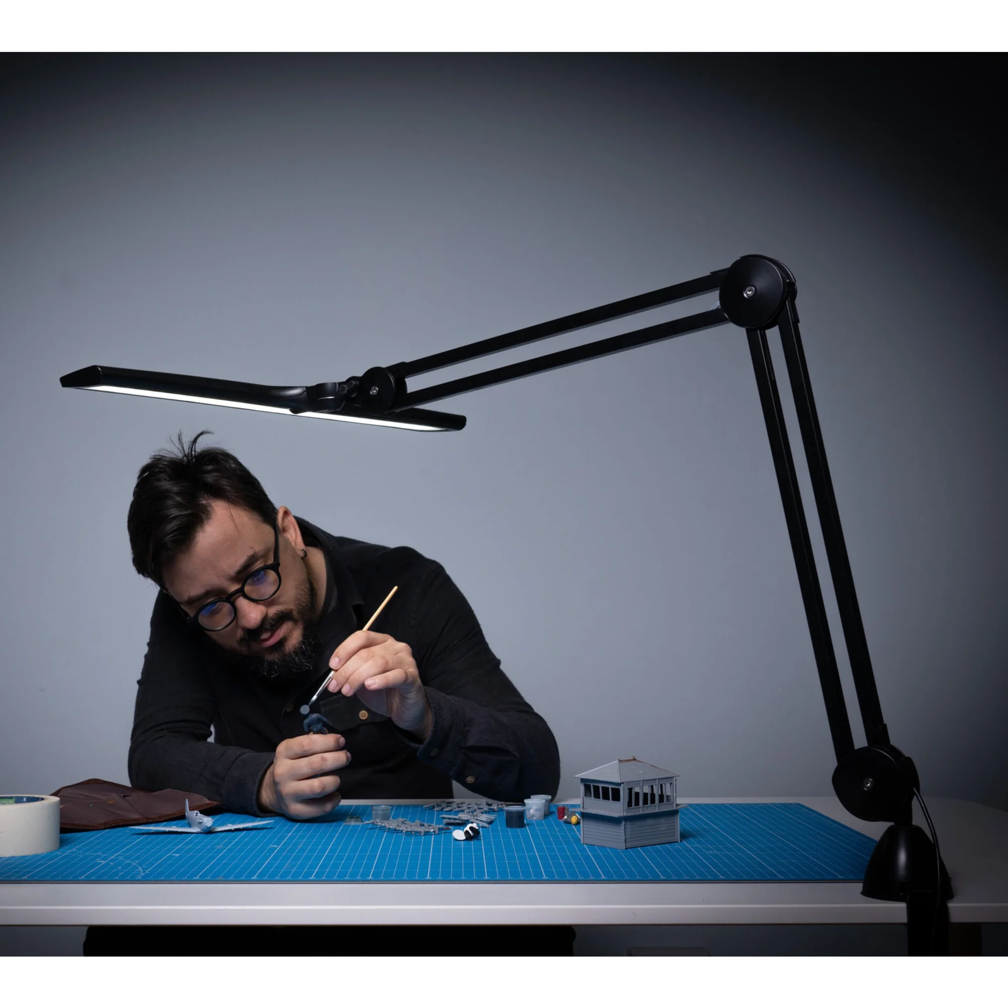 Daylight Lumi LED Task Lamp - Satin Black - Image 3