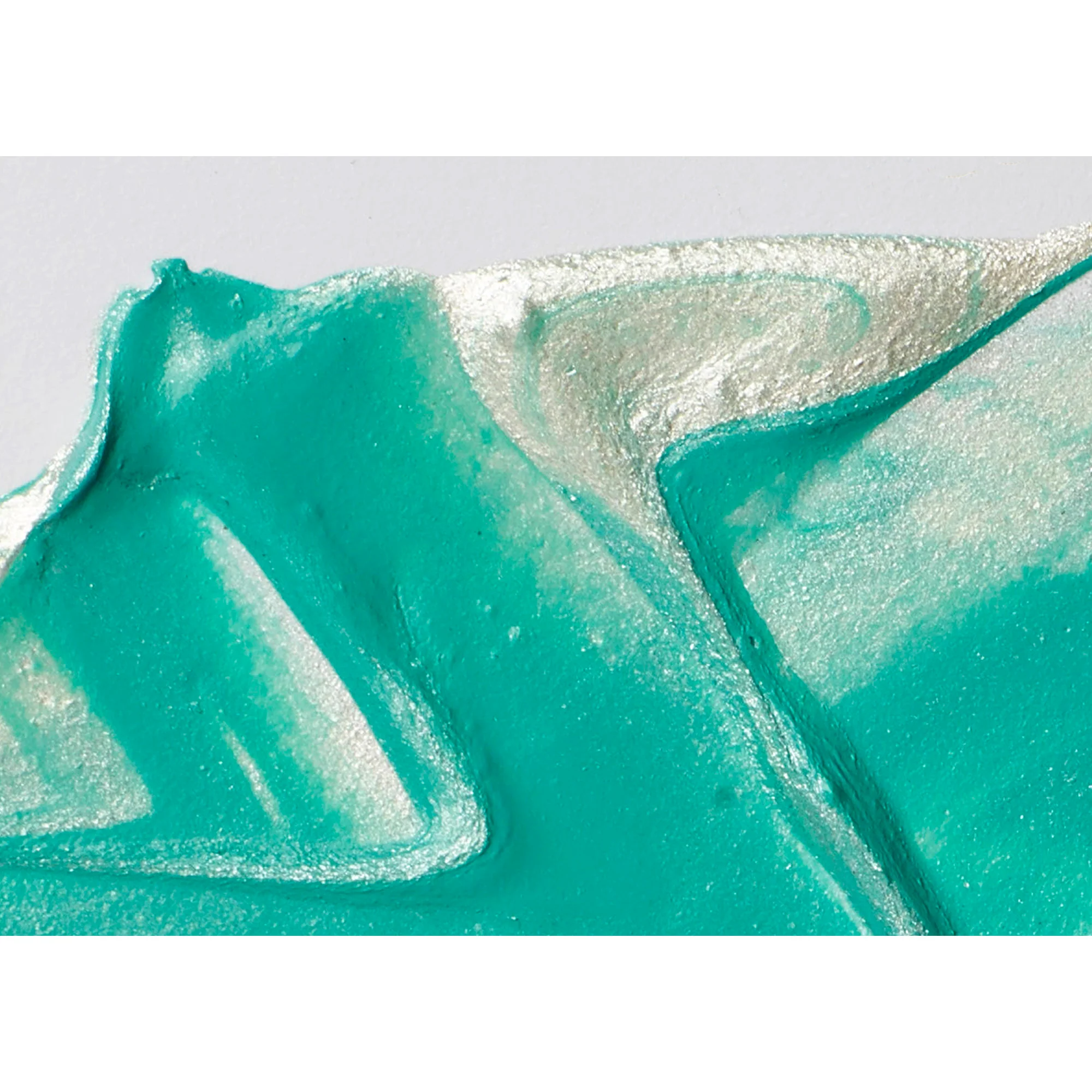 Liquitex Iridescent Medium - 237ml - Image 2