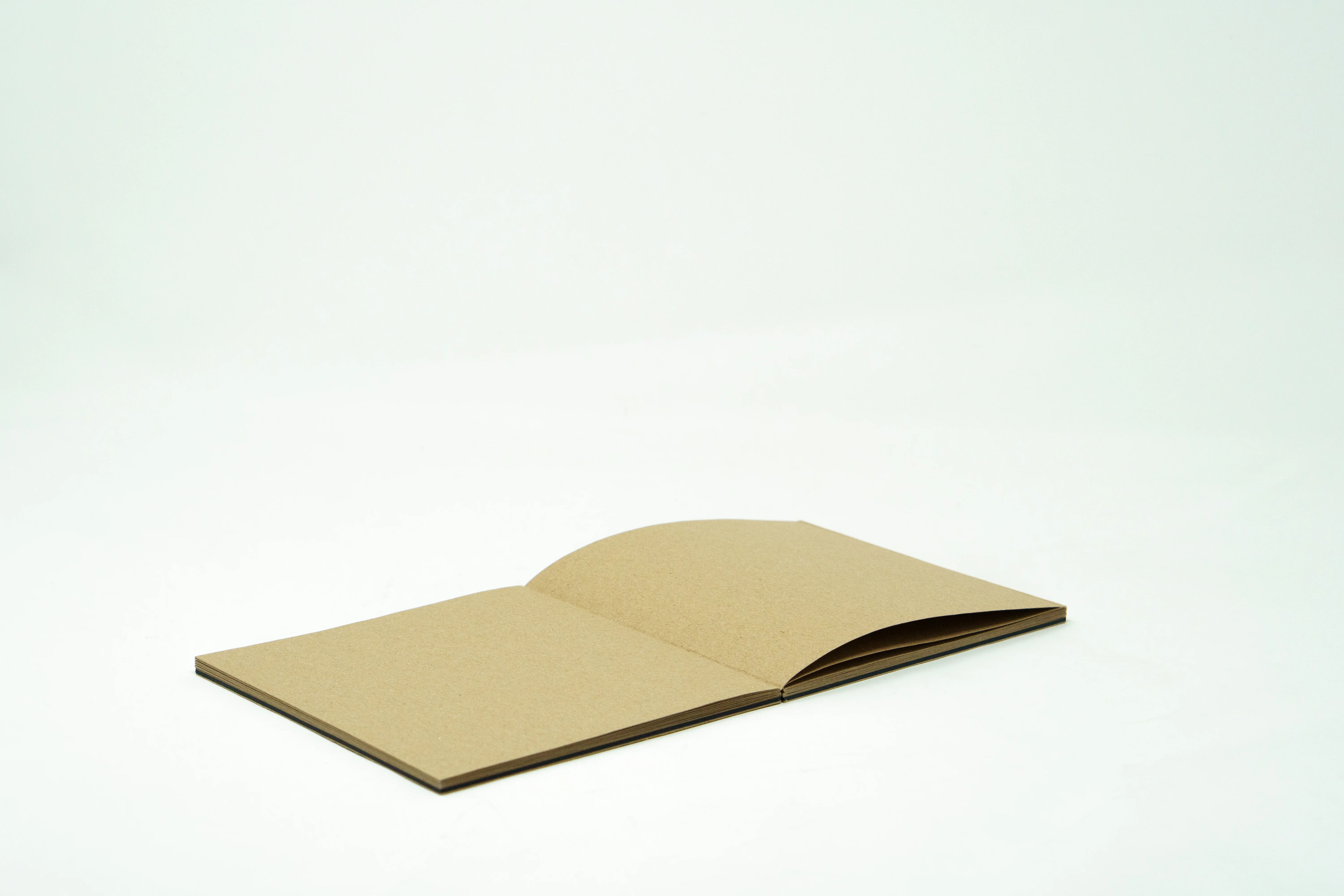 SM•LT Layflat Brown Sketch Album – 5.5" x 5.5" - Image 4